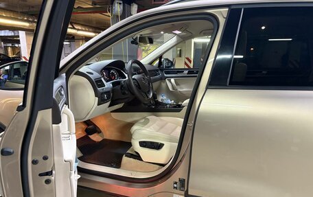 Volkswagen Touareg III, 2016 год, 3 850 000 рублей, 2 фотография