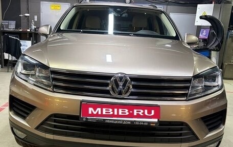 Volkswagen Touareg III, 2016 год, 3 850 000 рублей, 4 фотография