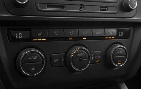 Volkswagen Jetta VI, 2016 год, 1 399 000 рублей, 12 фотография
