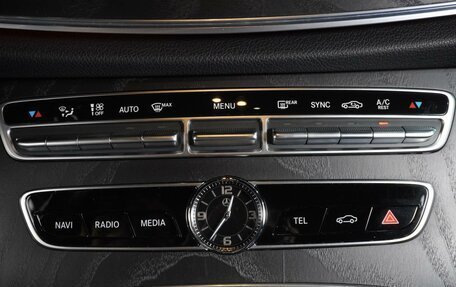 Mercedes-Benz E-Класс, 2018 год, 3 360 000 рублей, 24 фотография