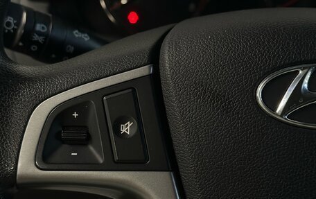 Hyundai Solaris II рестайлинг, 2015 год, 1 000 000 рублей, 9 фотография