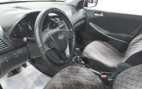 Hyundai Solaris II рестайлинг, 2013 год, 799 000 рублей, 6 фотография