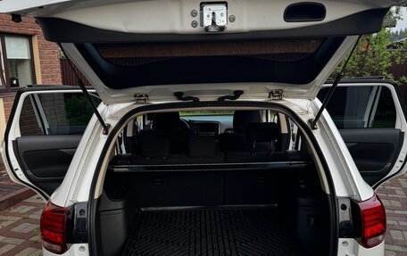 Mitsubishi Outlander III рестайлинг 3, 2019 год, 1 990 000 рублей, 18 фотография