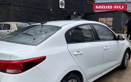 KIA Rio IV, 2018 год, 515 000 рублей, 3 фотография