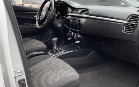 KIA Rio IV, 2018 год, 515 000 рублей, 8 фотография