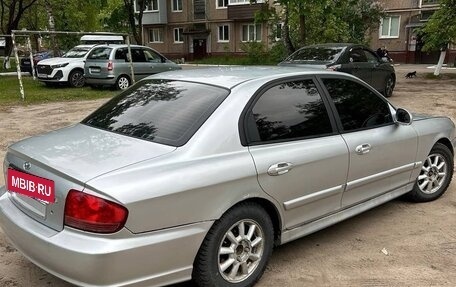 Hyundai Sonata IV рестайлинг, 2003 год, 250 000 рублей, 2 фотография