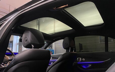 Mercedes-Benz E-Класс, 2019 год, 3 800 000 рублей, 15 фотография