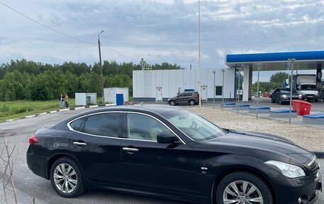 Infiniti Q70 I, 2014 год, 2 000 000 рублей, 2 фотография