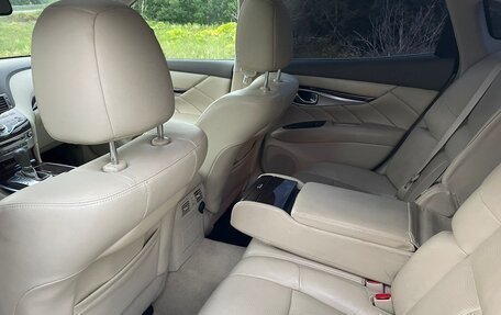 Infiniti Q70 I, 2014 год, 2 000 000 рублей, 12 фотография