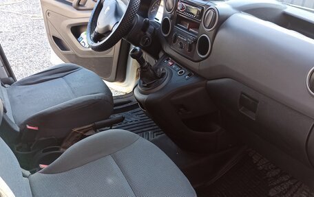 Peugeot Partner II рестайлинг 2, 2012 год, 580 000 рублей, 18 фотография