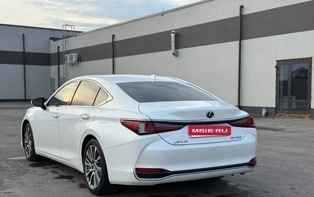 Lexus ES VII, 2018 год, 4 000 000 рублей, 4 фотография