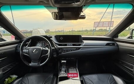 Lexus ES VII, 2018 год, 4 000 000 рублей, 15 фотография