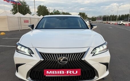 Lexus ES VII, 2018 год, 4 000 000 рублей, 25 фотография
