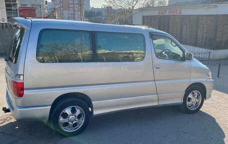 Toyota Granvia, 2002 год, 650 000 рублей, 4 фотография