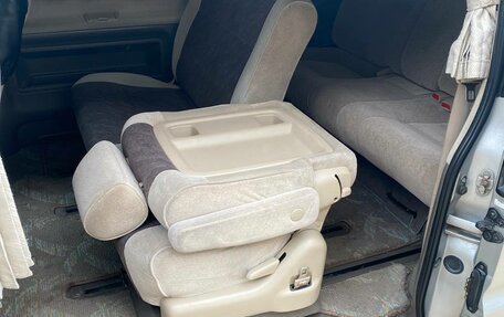 Toyota Granvia, 2002 год, 650 000 рублей, 9 фотография