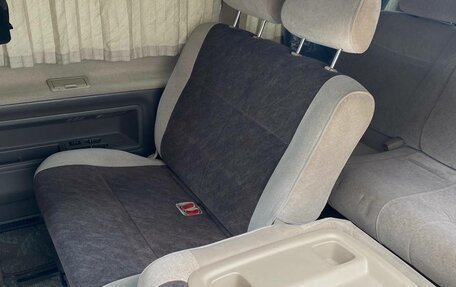 Toyota Granvia, 2002 год, 650 000 рублей, 10 фотография