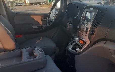 Hyundai Grand Starex Grand Starex I рестайлинг 2, 2010 год, 1 420 000 рублей, 8 фотография