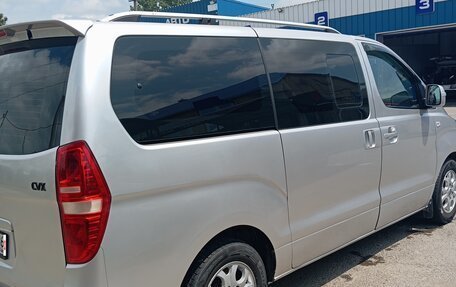 Hyundai Grand Starex Grand Starex I рестайлинг 2, 2010 год, 1 420 000 рублей, 5 фотография