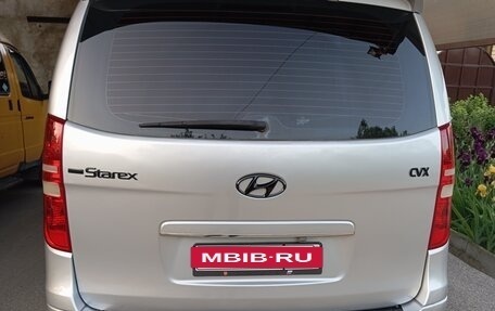 Hyundai Grand Starex Grand Starex I рестайлинг 2, 2010 год, 1 420 000 рублей, 3 фотография