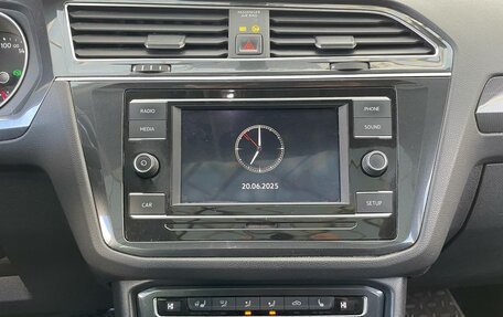 Volkswagen Tiguan II, 2017 год, 1 849 000 рублей, 8 фотография
