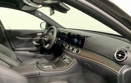 Mercedes-Benz E-Класс, 2025 год, 7 800 000 рублей, 24 фотография