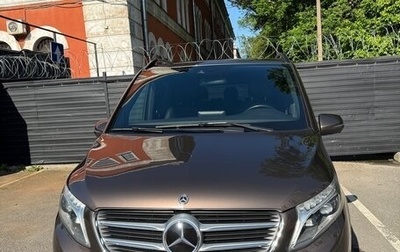 Mercedes-Benz V-Класс, 2017 год, 5 100 000 рублей, 1 фотография