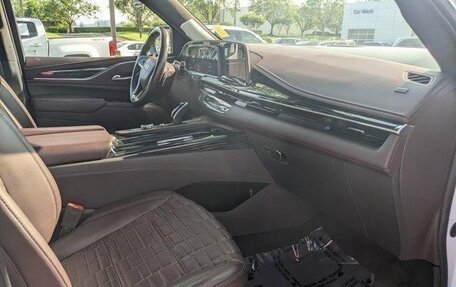 Cadillac Escalade V, 2023 год, 21 019 134 рублей, 5 фотография
