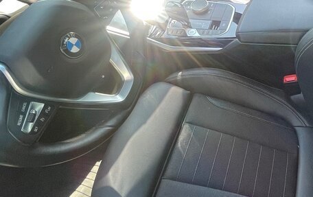 BMW 3 серия, 2021 год, 3 600 000 рублей, 13 фотография