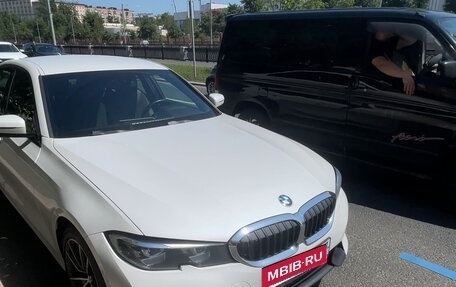 BMW 3 серия, 2021 год, 3 600 000 рублей, 24 фотография