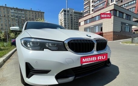 BMW 3 серия, 2021 год, 3 600 000 рублей, 12 фотография