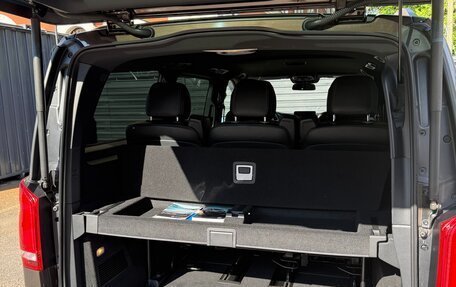 Mercedes-Benz V-Класс, 2017 год, 5 100 000 рублей, 9 фотография