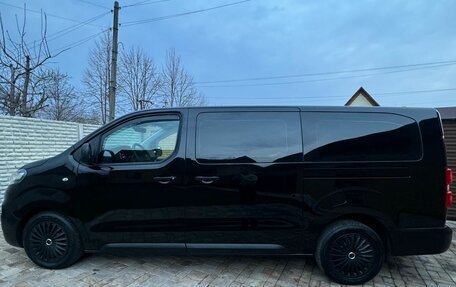 Opel Zafira Life I, 2019 год, 2 500 000 рублей, 9 фотография