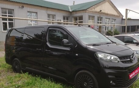 Opel Zafira Life I, 2019 год, 2 500 000 рублей, 2 фотография