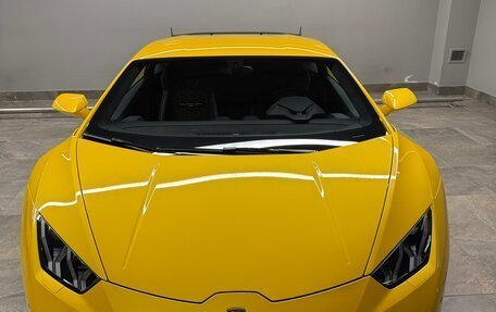 Lamborghini Huracán, 2017 год, 23 000 000 рублей, 2 фотография