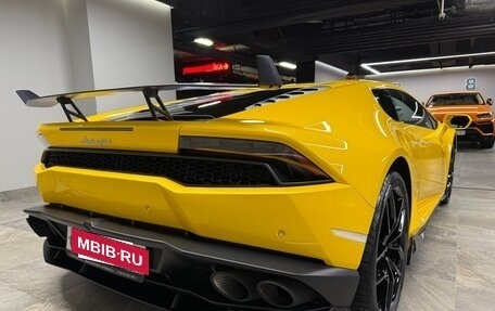 Lamborghini Huracán, 2017 год, 23 000 000 рублей, 11 фотография