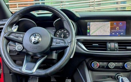 Alfa Romeo Stelvio, 2020 год, 3 340 000 рублей, 28 фотография