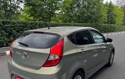 Hyundai Solaris II рестайлинг, 2011 год, 795 000 рублей, 1 фотография