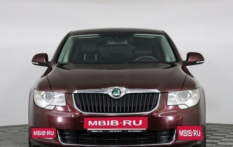 Skoda Superb III рестайлинг, 2012 год, 1 049 000 рублей, 2 фотография