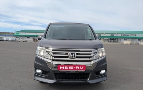 Honda Stepwgn IV, 2014 год, 1 830 000 рублей, 2 фотография