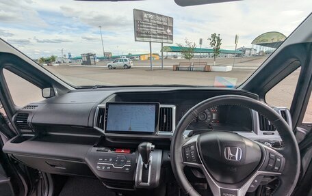 Honda Stepwgn IV, 2014 год, 1 830 000 рублей, 13 фотография