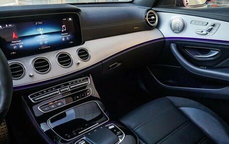 Mercedes-Benz E-Класс AMG, 2021 год, 8 300 000 рублей, 28 фотография