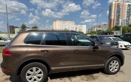 Volkswagen Touareg III, 2011 год, 2 000 000 рублей, 11 фотография