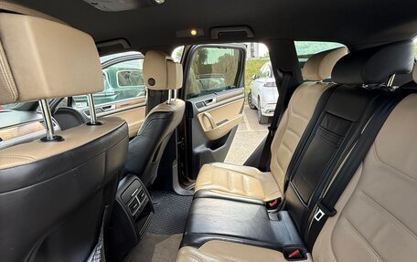 Volkswagen Touareg III, 2011 год, 2 000 000 рублей, 20 фотография