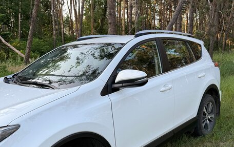 Toyota RAV4, 2018 год, 2 500 000 рублей, 3 фотография