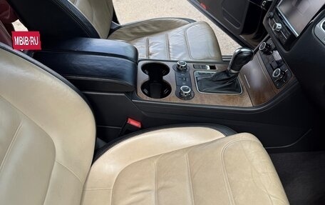 Volkswagen Touareg III, 2011 год, 2 000 000 рублей, 36 фотография