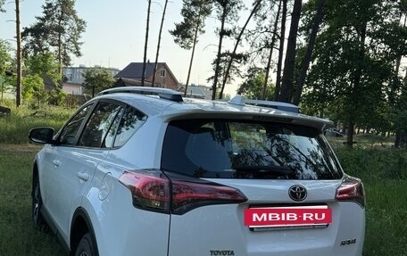 Toyota RAV4, 2018 год, 2 500 000 рублей, 5 фотография