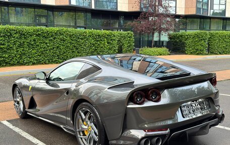 Ferrari 812, 2020 год, 31 000 000 рублей, 5 фотография