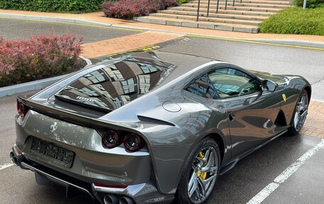 Ferrari 812, 2020 год, 31 000 000 рублей, 14 фотография