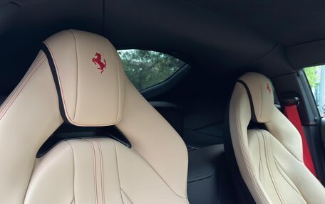 Ferrari 812, 2020 год, 31 000 000 рублей, 36 фотография