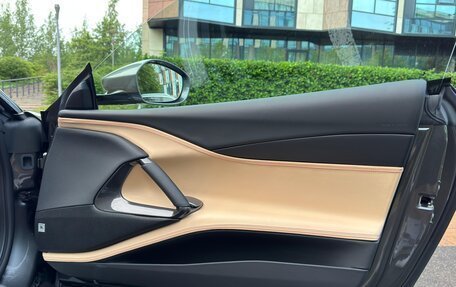 Ferrari 812, 2020 год, 31 000 000 рублей, 29 фотография